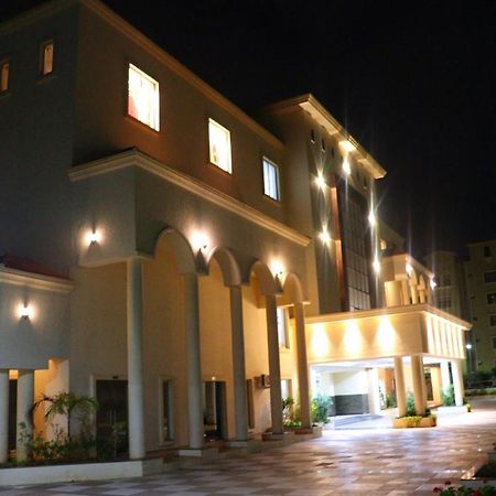 העיר בנגלור Rk - Inn Premium Suites מראה חיצוני תמונה